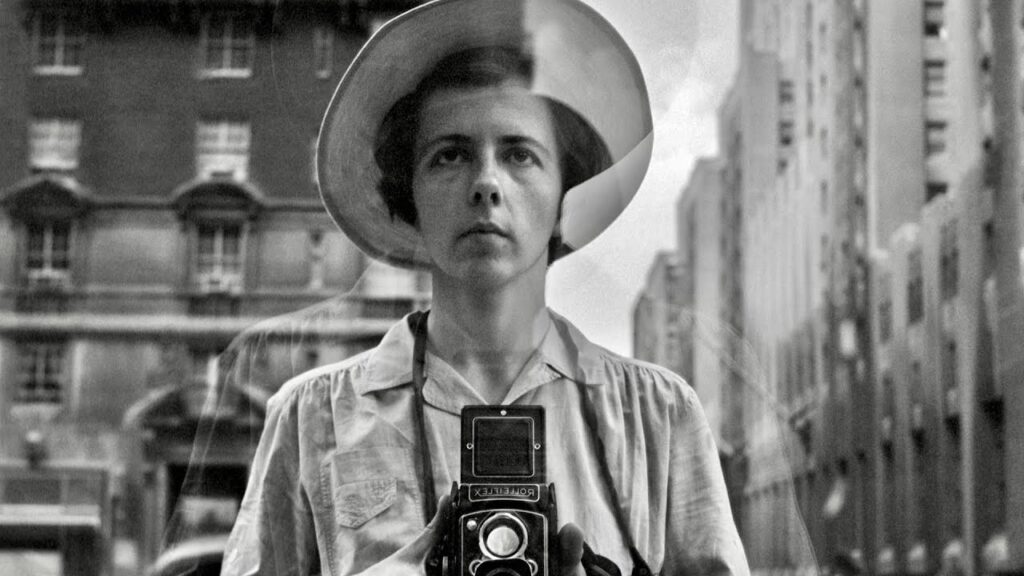 How to take street photos like Vivian Maier