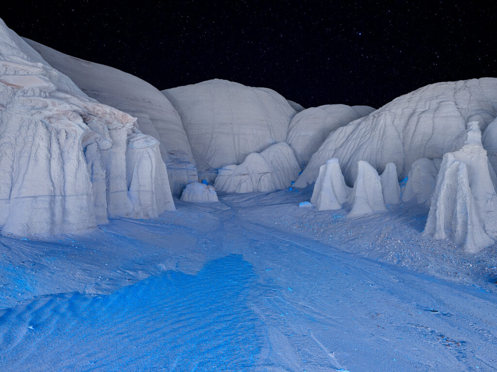 UV Light Transforms the American West Into a Luminescent Dreamland