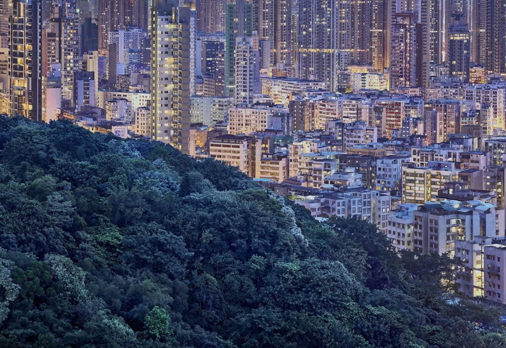 Capturing the Beauty of Hong Kong With Cityscape Photography