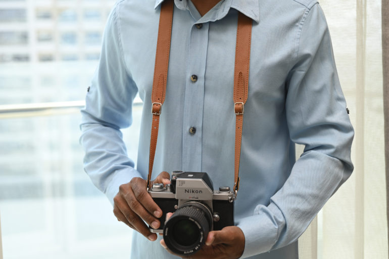 A Guide for Photographers on the Types of Camera Straps